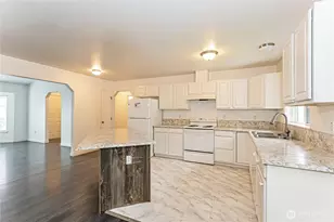 9905 141st St E, Puyallup, WA 98373 - Photo 9