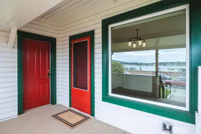 1517 6th Street, Anacortes, WA 98221 - Photo 3