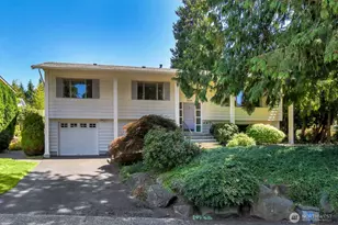 18509 43rd Pl W, Lynnwood, WA 98037 - Photo 1