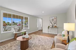 330 S 30th Pl, Mount Vernon, WA 98274 - Photo 5