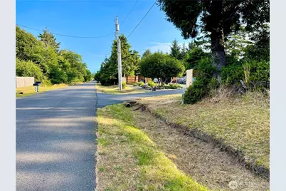 777 Edgewood Avenue NE, Ocean Shores, WA 98569 - Photo 25