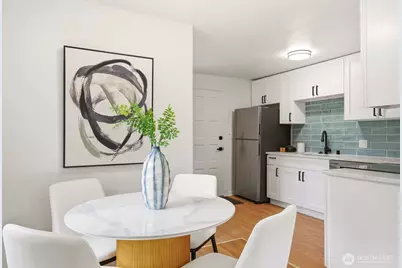 9723 Evanston Avenue N, Seattle, WA 98103 - Photo 7