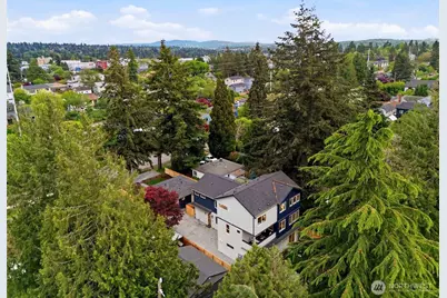 9723 Evanston Avenue N, Seattle, WA 98103 - Photo 17