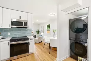 9723 Evanston Ave N, Seattle, WA 98103 - Photo 13