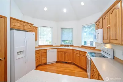 8058 SE Halfmoon Lane, Port Orchard, WA 98367 - Photo 3