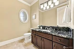 9671 Evergreen Dr, Bellevue, WA 98004 - Photo 21