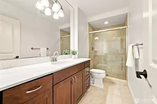 9671 Evergreen Dr, Bellevue, WA 98004 - Photo 31