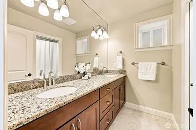 9671 Evergreen Drive, Bellevue, WA 98004 - Photo 27