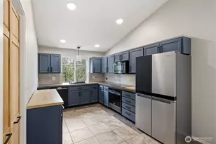 820 289th St E, Roy, WA 98580 - Photo 11