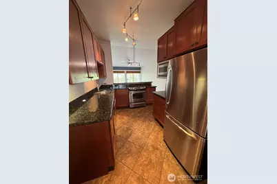 130 105th Avenue SE #314, Bellevue, WA 98004 - Photo 7
