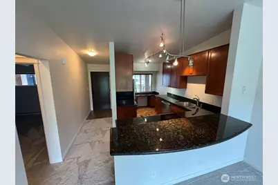 130 105th Avenue SE #314, Bellevue, WA 98004 - Photo 3