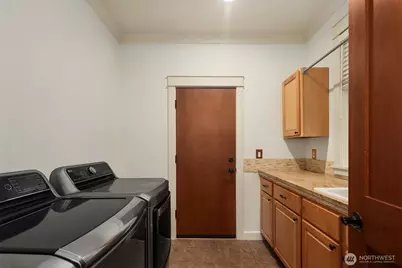 9313 190th Street SW, Edmonds, WA 98020 - Photo 31