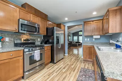7114 James Place SE, Auburn, WA 98092 - Photo 7