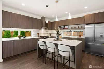 13752 Wayne Place N, Seattle, WA 98133 - Photo 9