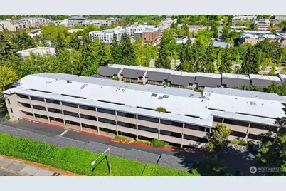 2920 76th Avenue SE #211, Mercer Island, WA 98040 - Photo 25
