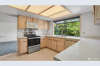 4233 192nd Court SE, Issaquah, WA 98027 - Photo 7