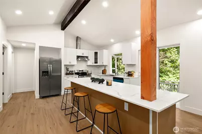 5755 Blakely Avenue NE, Bainbridge Island, WA 98110 - Photo 9