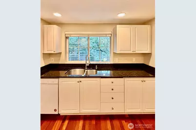 4421 249th Terrace SE #11-202, Sammamish, WA 98029 - Photo 7