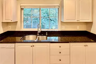 4421 249th Terrace SE, Sammamish, WA 98029 - Photo 7