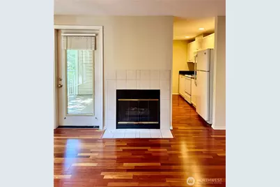 4421 249th Terrace SE #11-202, Sammamish, WA 98029 - Photo 3
