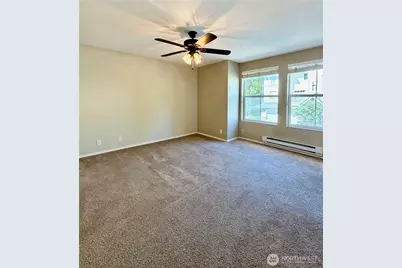 4421 249th Terrace SE #11-202, Sammamish, WA 98029 - Photo 11