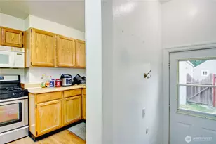 1135 E Orange Ave, Burlington, WA 98233 - Photo 7