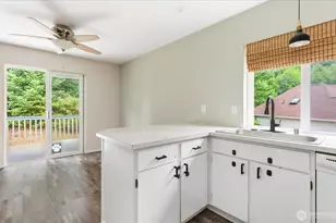 4361 Shadowood Dr, Clinton, WA 98236 - Photo 11