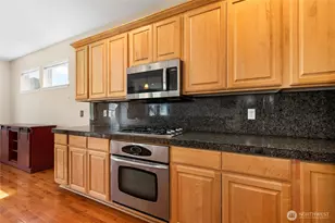 28517 70th Dr NW, Stanwood, WA 98292 - Photo 7