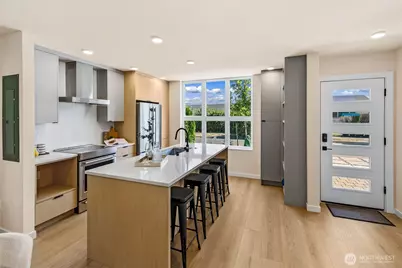 4513 A 34th Avenue S, Seattle, WA 98118 - Photo 7