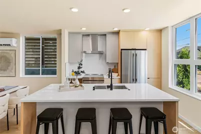 4513 A 34th Avenue S, Seattle, WA 98118 - Photo 9