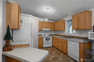 451 E Lakeshore Dr W, Shelton, WA 98584 - Photo 5