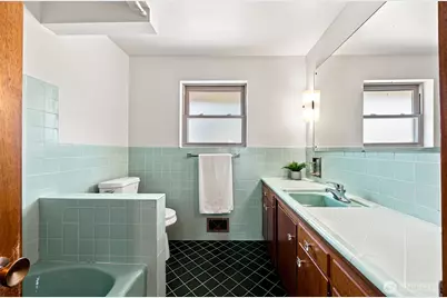 9304 23rd Avenue NW, Seattle, WA 98117 - Photo 25