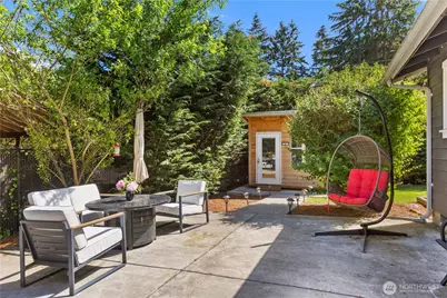 12404 95th Place NE, Kirkland, WA 98034 - Photo 29