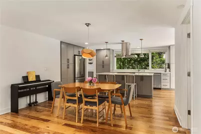 12404 95th Place NE, Kirkland, WA 98034 - Photo 9