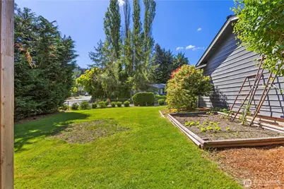 12404 95th Place NE, Kirkland, WA 98034 - Photo 35