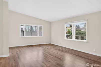 2424 S 130th Place, SeaTac, WA 98168 - Photo 3