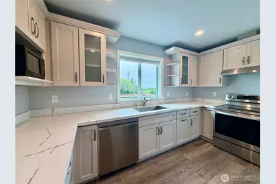 33 4th Avenue, Ocean Shores, WA 98569 - Photo 5