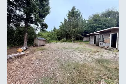 33 4th Avenue, Ocean Shores, WA 98569 - Photo 35