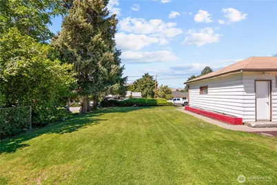 2221 Ashland Ave, East Wenatchee, WA 98802 - Photo 33