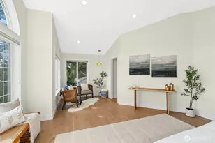 11728 Riviera Pl NE, Seattle, WA 98125 - Photo 13