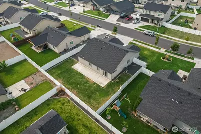 4229 W Cove West Drive, Moses Lake, WA 98837 - Photo 3