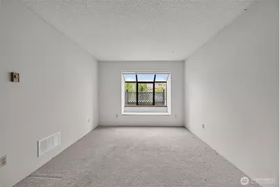 1740 NE 86th Street #101, Seattle, WA 98115 - Photo 21
