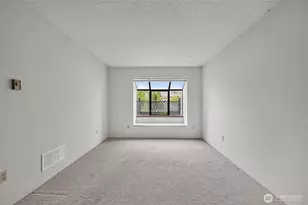 1740 NE 86th St, Seattle, WA 98115 - Photo 21