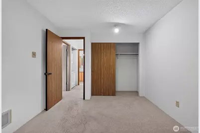 1740 NE 86th Street #101, Seattle, WA 98115 - Photo 23
