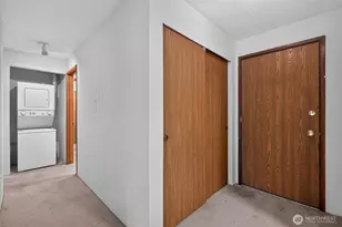 1740 NE 86th St, Seattle, WA 98115 - Photo 15