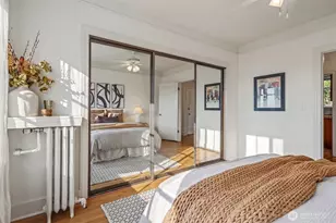 1808 Bigelow Ave N, Seattle, WA 98109 - Photo 17