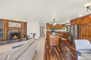 19524 53rd Ave NE, Lake Forest Park, WA 98155 - Photo 9