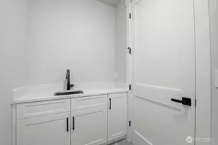 8525 230th Pl SW, Edmonds, WA 98026 - Photo 29