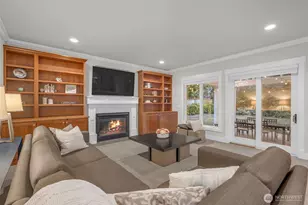 9845 NE 22nd St, Bellevue, WA 98004 - Photo 17