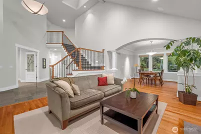 9845 NE 22nd Street, Bellevue, WA 98004 - Photo 7